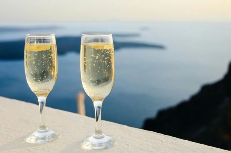 地中海の宝石を楽しむ：シチリア島とサルデーニャ島の“島ワイン”の飲み比べ