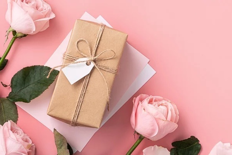 ワインと一緒に贈る、心温まる手作りギフトお菓子の空き袋でかわいいポーチをつくろう