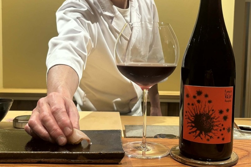 鮨屋のカウンターで、ナチュラルワインを楽しむ会