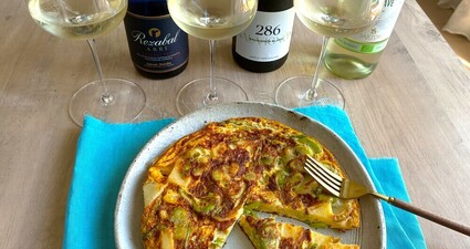 全部合う。でも理由が違う。『スペイン風オムレツ』×白ワイン3本を飲み比べてみた