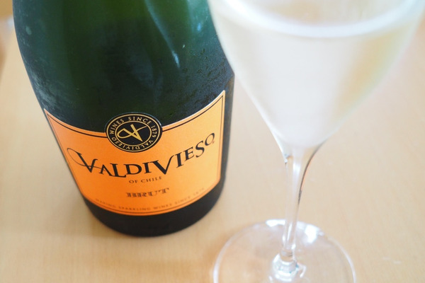 スパークリングワインを安心して開けるコツ