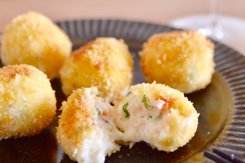 カニクリームコロッケ　山椒とディルの香り
