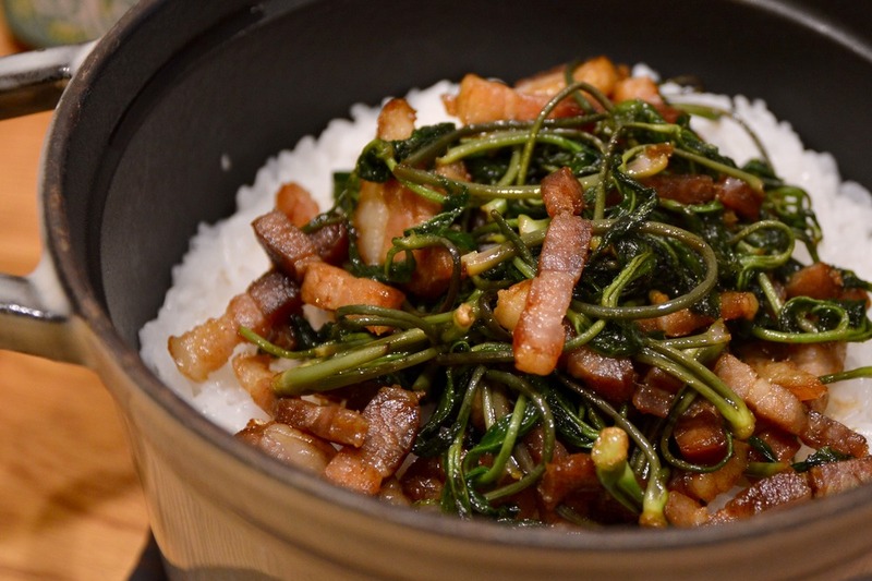 ベーコンとコシアブラの混ぜご飯
