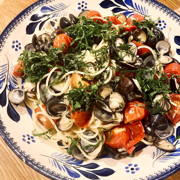 シジミとトマトとシソのパスタ