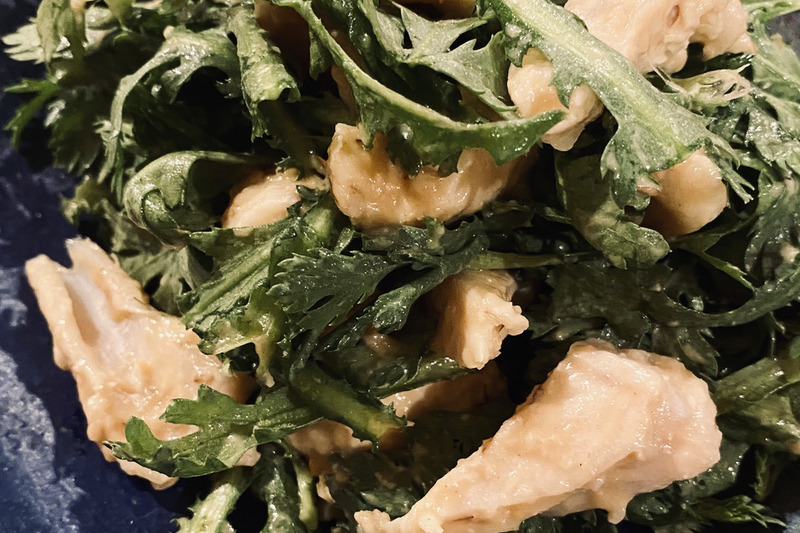 鶏軟骨と春菊のぬた風サラダ
