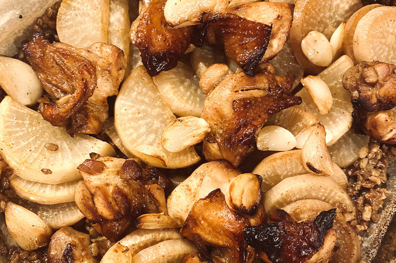 鶏ももと大根ともち麦のオープン焼き