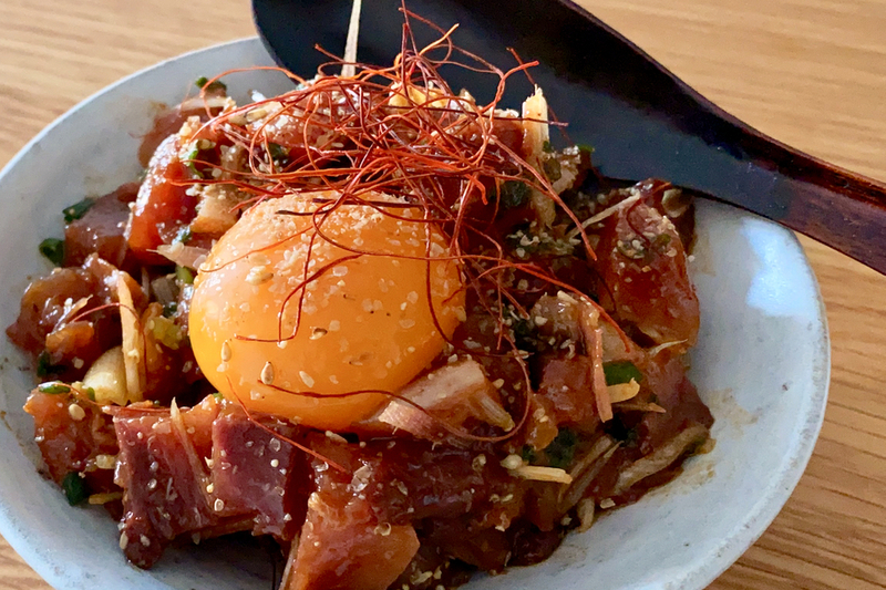 カツオの梅ユッケ