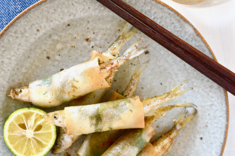 ワカサギのおつまみ春巻き