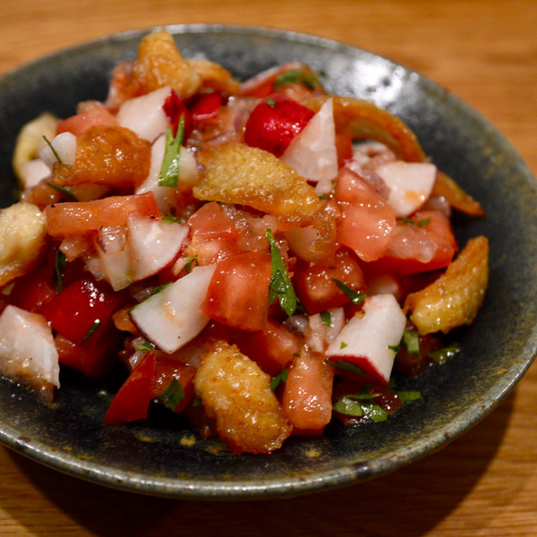 トマトとラディッシュと梅のサラダ