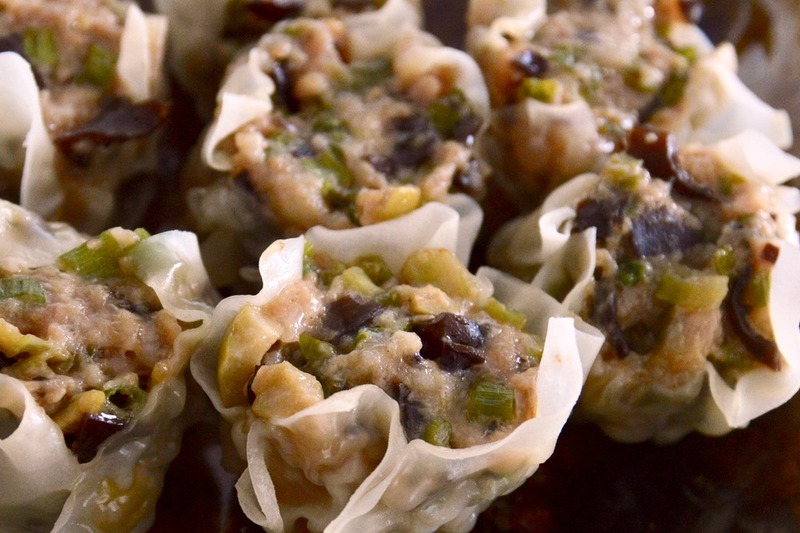 セリとオリーブとキクラゲのシュウマイ
