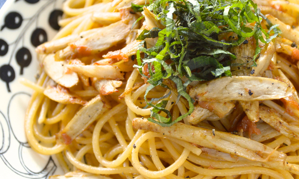 ごぼう（新ごぼう）と梅のバター醤油パスタ