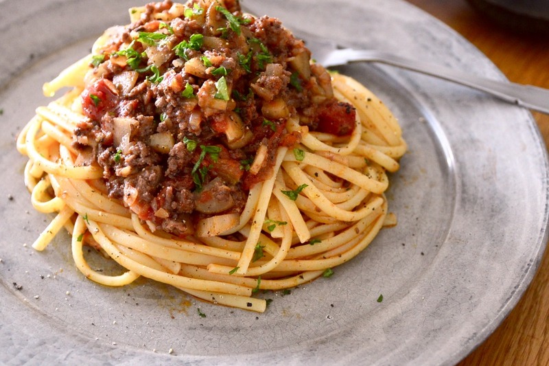 ごぼうと生姜のラグーソースパスタ
