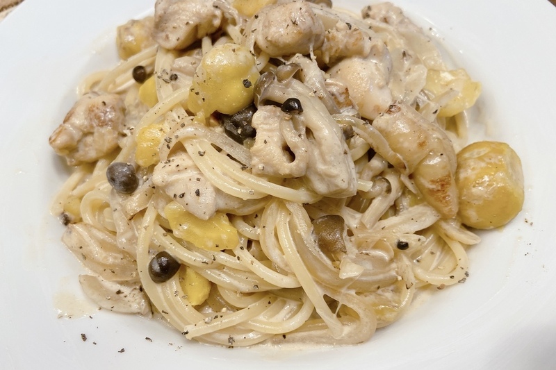 栗とキノコのクリームパスタ
