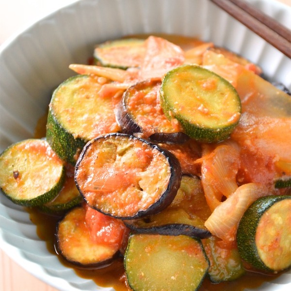 夏野菜のトマト味噌炒め ワインのおつまみレシピ