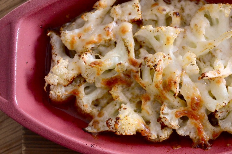 カリフラワーのスパイスチーズ焼き