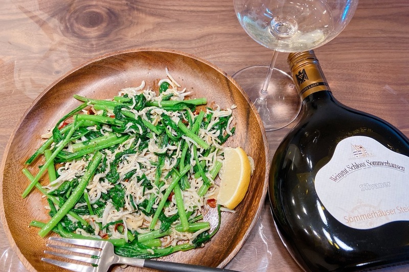 春菊としらすのガーリックバターソテー