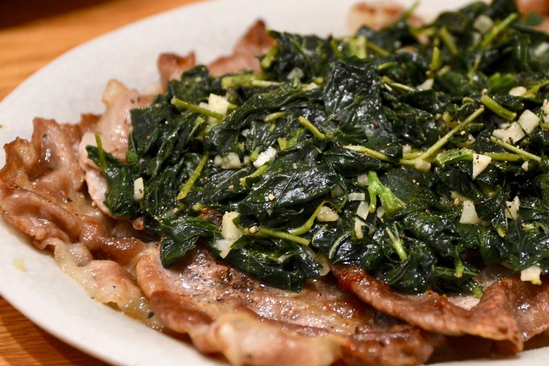 焼きしゃぶ　ウスター風味のモロヘイヤソース