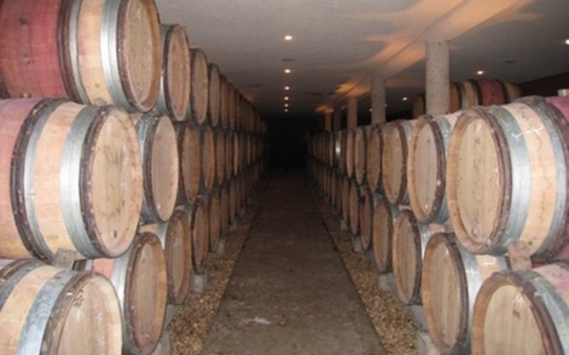 フランスの有力ワイン評価誌『Les meilleurs vins de France 2011』でも、ペルナン・ヴェルジュレスをメインとする生産者では唯一の★を獲得。