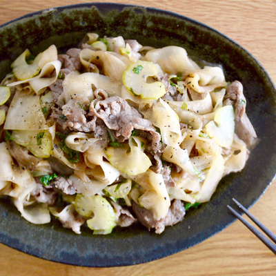 牛肉とひらひら大根のバルサミコ醤油炒め
