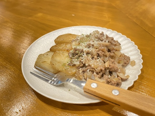 里芋ソテー挽肉パルミジャーノ