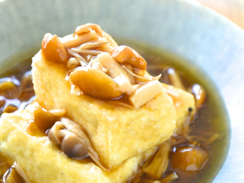 揚げ出し豆腐　梅きのこあん