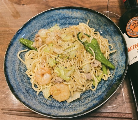 海老とししとうの塩ニンニク焼きそば