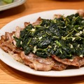 焼きしゃぶ　ウスター風味のモロヘイヤソース