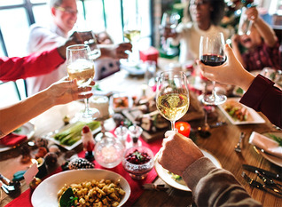 ワインと楽しむ！　クリスマスにおすすめのメイン料理【2018】